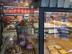 面包甜点陈列柜-吉美诺烘焙(公园北路店)