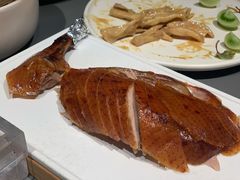 酥不腻烤鸭-小大董·烤鸭(观景餐厅·南京西路店)