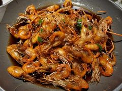 弄堂里的油爆河虾-弄堂里(西溪龙湖天街店)
