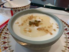 自制酸奶-汗腾格里·风味餐厅(新疆驻京办店)