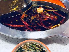 艳红酸辣三拼锅-陳艳红火锅(港汇店)