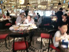大堂-钱小奴海鲜自助黑金店(杭州滨江龙湖店)