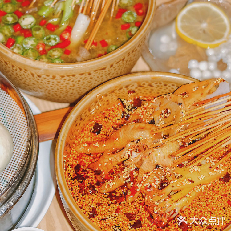 乐山地道老字号钵钵鸡🔥人均30+,本地人都爱