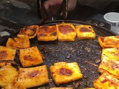 千页豆腐-燚店·铁板鱼蛙·烤肉·烤串(北新桥店)