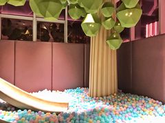 -水桶王国主题餐厅·聚会·生日派对·亲子活动·家庭套餐(亚龙湾希尔顿店)