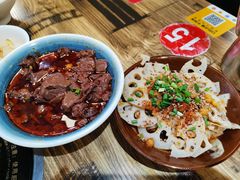 -冯烫烫跷脚牛肉·川菜小馆(武胜西街店)