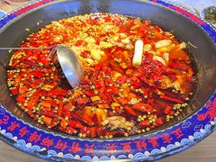 -何师傅美蛙鱼头(汉街店)