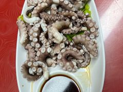 白灼活八爪鱼-崴海渔村(虹梅路店)