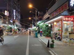 -溪岸路花鸟市场