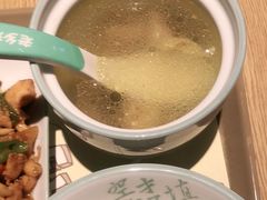 -老乡鸡(上海品尊国际中心店)