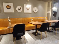 -POKEE VIA&Brunch·维娅(重庆来福士店)