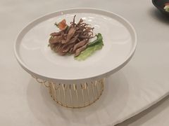 -无锡鼎尚皇冠酒店