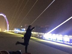 -南京眼步行桥