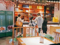 大堂-荷塘秋月·本帮江浙菜(国权路店)