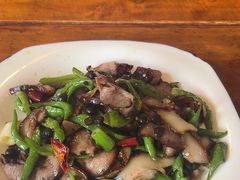 -老鼎万春卤菜(五代传承创始老店)