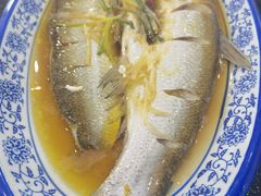 -七的湖·晚芳亭·阳澄湖农家菜·大闸蟹(莲花岛店)