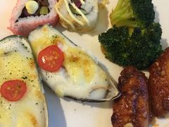 -大雁塔假日酒店·绿茵阁西餐厅