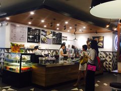 -油梨树 AVOCADO TREE(亮马桥店)