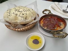 鹰嘴豆泥配面包-Pasha帕夏土耳其餐厅(南昌路店)