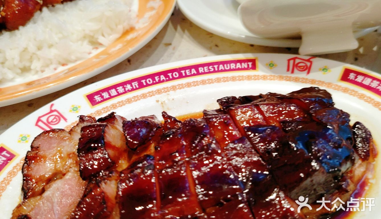 与港味相遇的夜晚，必尝港式美食。