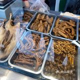 +脆饼=¥9。小区门口买了可可牛奶