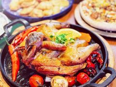 -米德维奇俄式西餐厅(西六道街店)