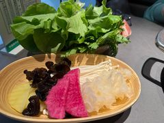 -左庭右院鲜牛肉火锅(浦江欢乐颂店)