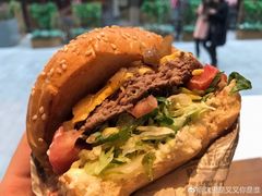 -The Habit Burger Grill 哈比特汉堡(复兴soho店)