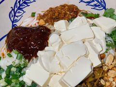 -蜗牛小馆醉乡民谣云南菜(惠新西里店)