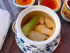 泉水竹笙菌菇汤-宁波状元楼酒店(和义路店)