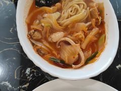 辣海鲜面-桃园中华料理炸酱面(燕儿岛路店)
