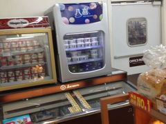 -全家便利店(东直门店)