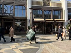 -比斯特上海购物村精品奥特莱斯