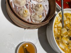 蟹粉小笼包-绿波廊(豫园店)