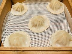 鸡汁杭州小笼-桂满陇·景观餐厅(新世界店)
