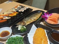 -万岁料理回转寿司(华贸店)