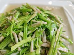 清炒水芹-羅記小厨香吧岛龙虾