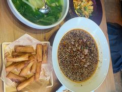 -临界音乐酒馆·小龙虾·江湖菜(华熙LIVE·鱼洞店)