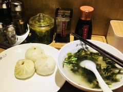 -凤起龙游老面包子(凯德晶品店)