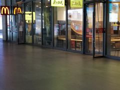 门面-麦当劳(南京南站站外店)