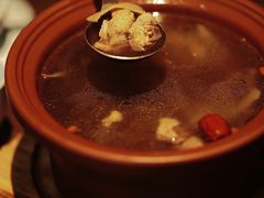 -有红鸡毛店·川菜(建设路店)