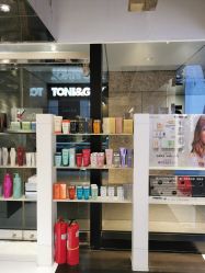 -TONI&GUY