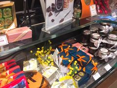 -VENCHI 闻绮(北京国贸商城店)