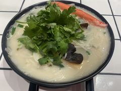 -肥汁米蘭香港米线(长宁来福士店)