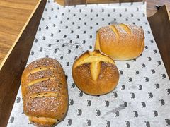 -沁屋面包店(人民东路店)
