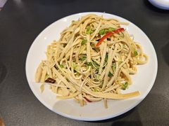 -赶海部落海鲜城(海阳路店)