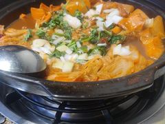-闯关东牛排牛尾一锅香(龙源路店)