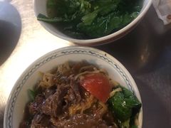 牛肉炒粿配菜汤-合意桐坑牛肉粿·鲜牛肉火锅(嵩山总店)