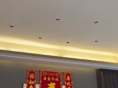 -梅花香里大酒店(郁金香路店)