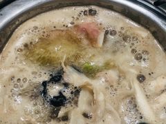 -龍歌自助小火锅(芝罘万达店)